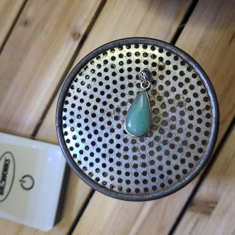 925 Sterling silver aventurine pendant New No Tags